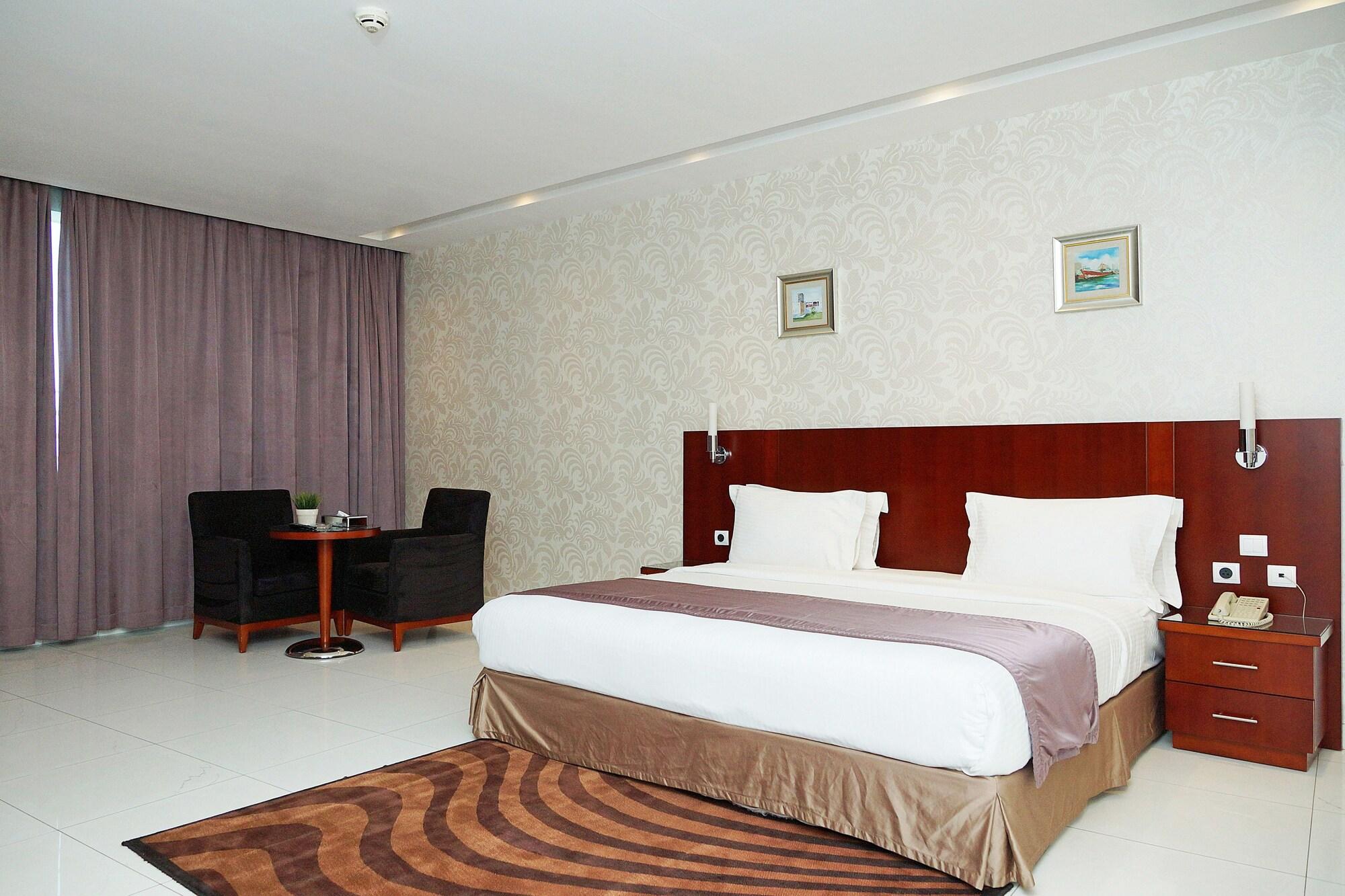 אל חובר Grand Mayral Hotel מראה חיצוני תמונה