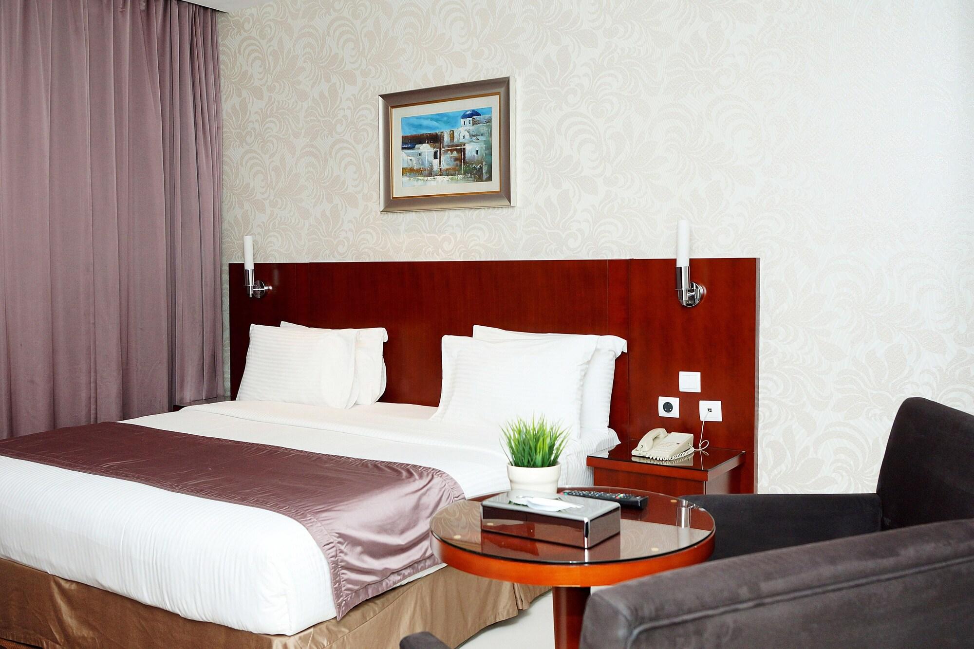 אל חובר Grand Mayral Hotel מראה חיצוני תמונה