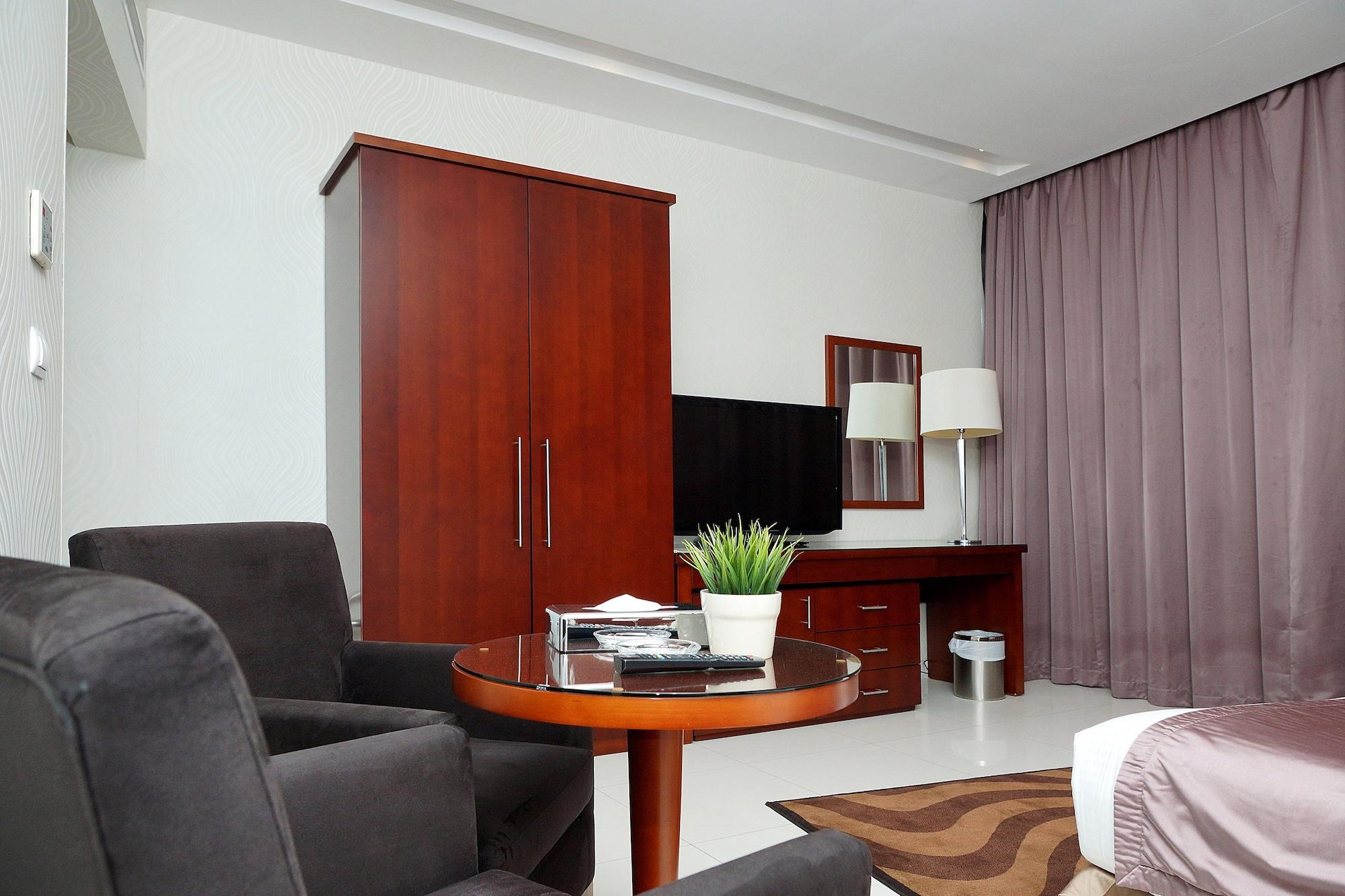 אל חובר Grand Mayral Hotel מראה חיצוני תמונה