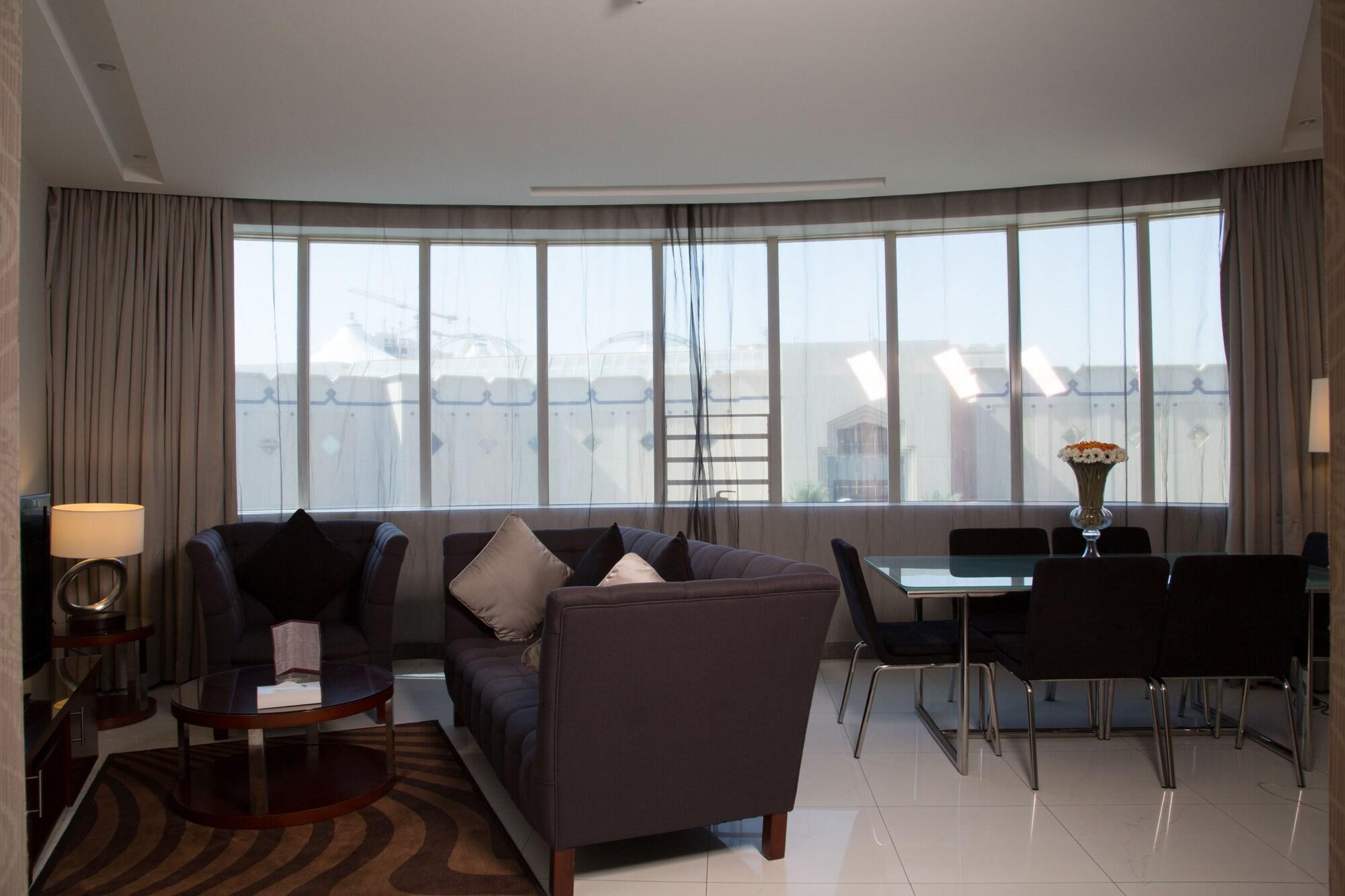 אל חובר Grand Mayral Hotel מראה חיצוני תמונה