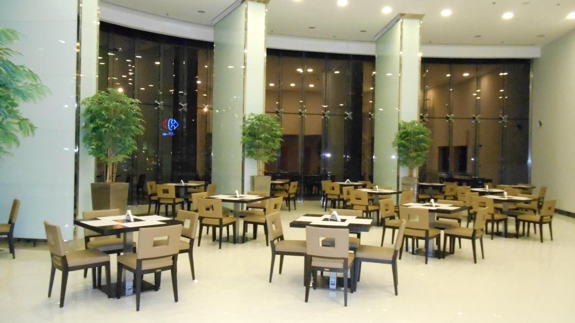 אל חובר Grand Mayral Hotel מראה חיצוני תמונה