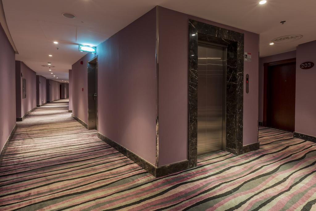 אל חובר Grand Mayral Hotel מראה חיצוני תמונה