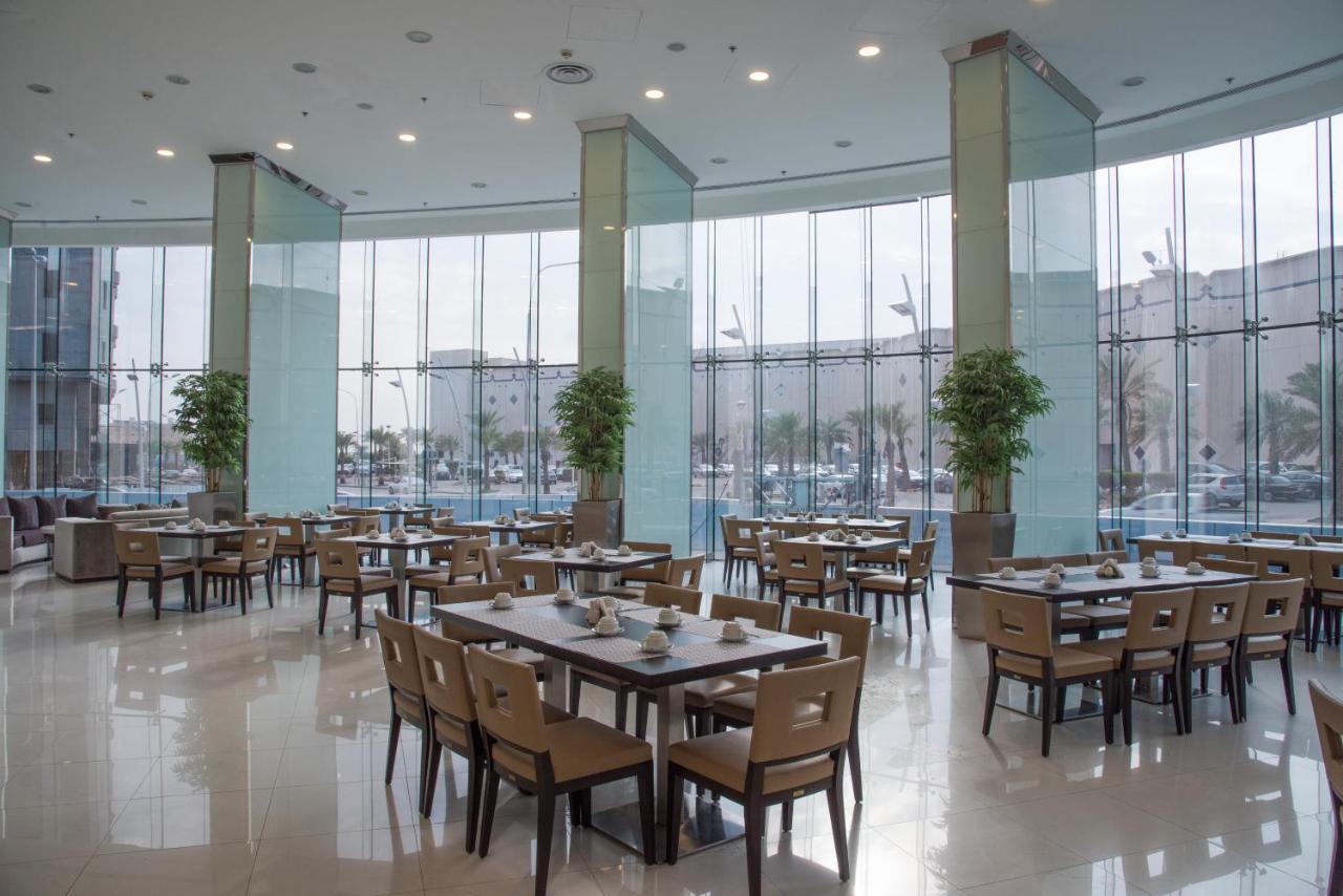 אל חובר Grand Mayral Hotel מראה חיצוני תמונה