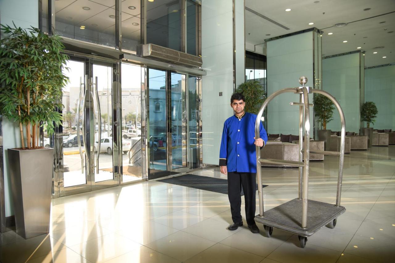 אל חובר Grand Mayral Hotel מראה חיצוני תמונה